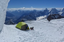 Bivak na 6700 m.