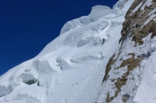 Gasherbrum 4, SZ greben, malo pod bivakom na 6700 m.